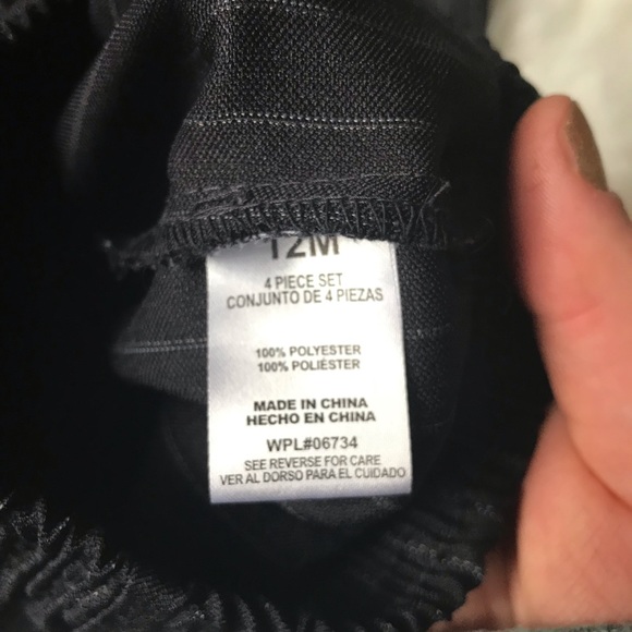 12month Vest and pants - Picture 2 of 3